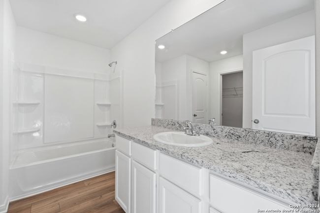 10946 Lafayette Loop, House other with 3 bedrooms, 2 bathrooms and null parking in Converse TX | Image 13