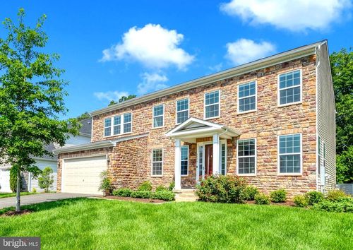 8934 Hubbard Way, LORTON, VA, 22079-3099 | Card Image