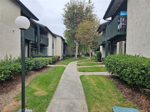 apt-2-23240 Orange Ave, Lake Forest, CA, 92630-6913 | Card Image