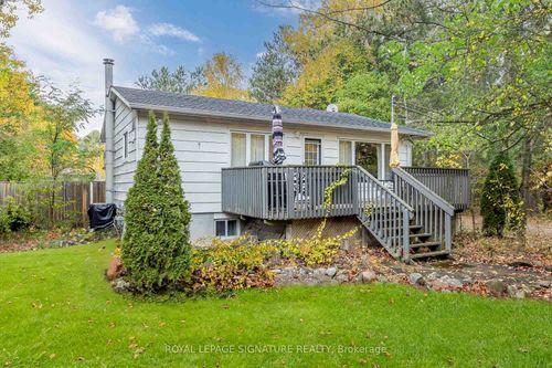 22 Lindale Ave, Tiny, ON, L9M0J2 | Card Image