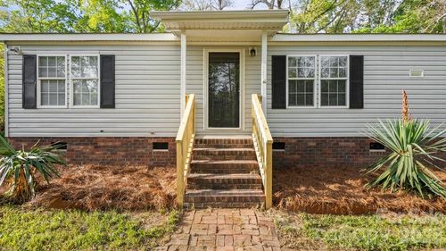 2913 Crystal Dr, Midland, NC, 28107-7414 | Card Image