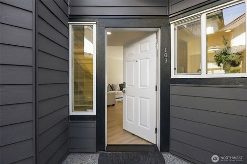 103-22619 4th Ave W, Bothell, WA, 98021-9757 | Card Image