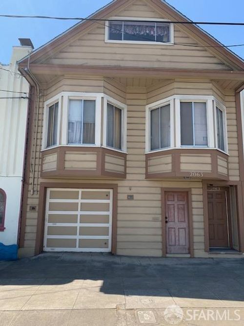 2063 Carroll Ave, San Francisco, CA, 94124-2512 | Card Image