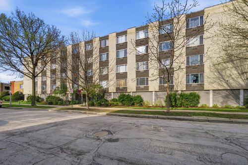 103-201 S Maple Ave, Oak Park, IL, 60302-3041 | Card Image