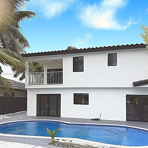 2445 Se 8th St, Pompano Beach, FL, 33062-6735 | Card Image