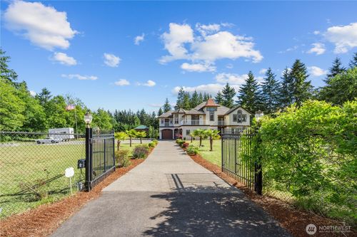 16925 Se 224th St, Kent, WA, 98042-7204 | Card Image