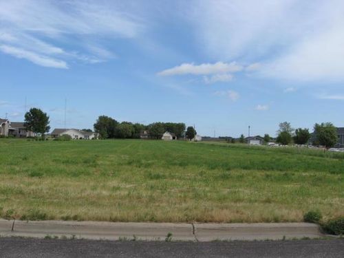 1412 Elsie Dr, Glencoe, MN, 55336-4400 | Card Image
