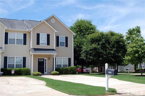 8323 Tierra Del Sol Way, Raleigh, NC, 27616 | Card Image