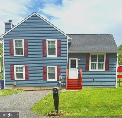 821 W Potomac St, BRUNSWICK, MD, 21716-1043 | Card Image