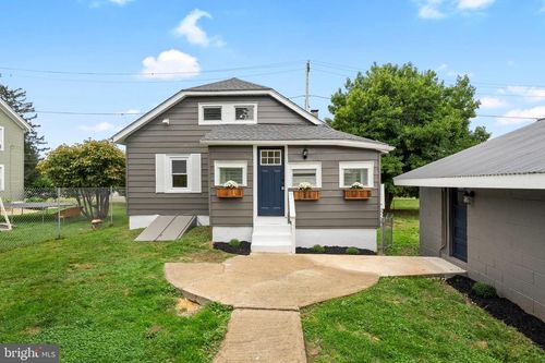 313 Church St, AVONDALE, PA, 19311-1109 | Card Image