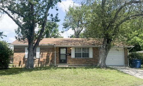 540 Southeast Ter, New Braunfels, TX, 78130-4780 | Card Image