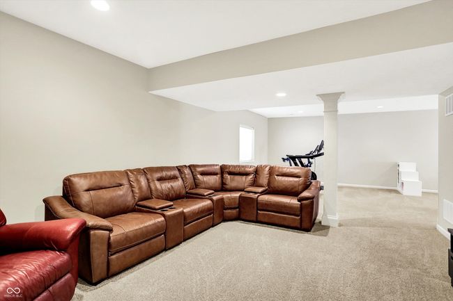 Fresh paint and carpet. | Image 33