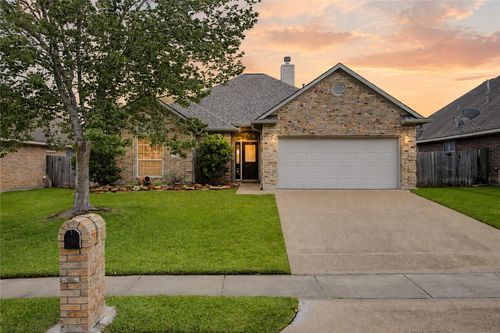 110 Meir Ln, College Station, TX, 77845-3973 | Card Image