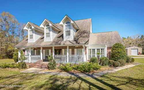 7201 Bentwood Dr, Moss Point, MS, 39562-6283 | Card Image