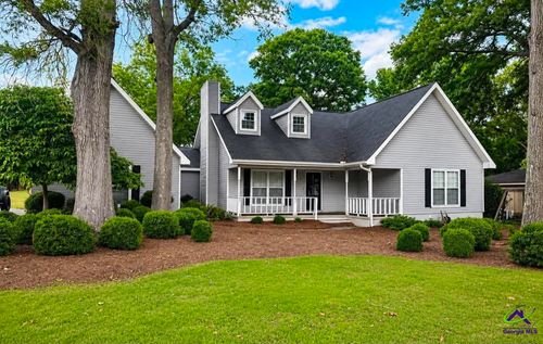 419 Sentry Oak Dr, Centerville, GA, 31028-1239 | Card Image