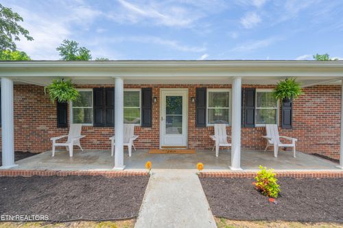 125 Bettis Ln, Kingston, TN, 37763-2148 | Card Image
