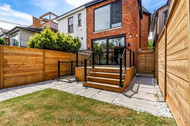 437 Euclid Ave, House attached with 5 bedrooms, 6 bathrooms and null parking in Toronto ON | Image 37