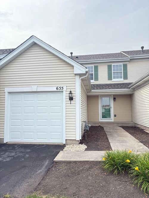655 Chestnut Rdg, Minooka, IL, 60447-9289 | Card Image