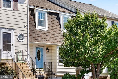 4123 Weeping Willow Ct, CHANTILLY, VA, 20151-3526 | Card Image