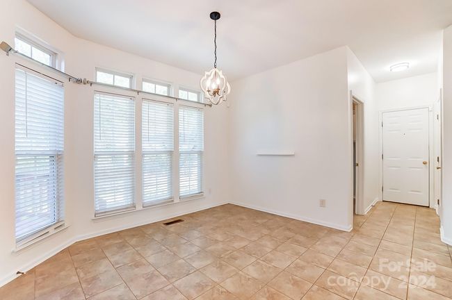 9530 Mitchell Glen Dr, House other with 4 bedrooms, 3 bathrooms and null parking in Charlotte NC | Image 5