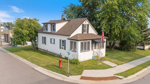 2 1st St, Nashwauk, MN, 55769-1102 | Card Image