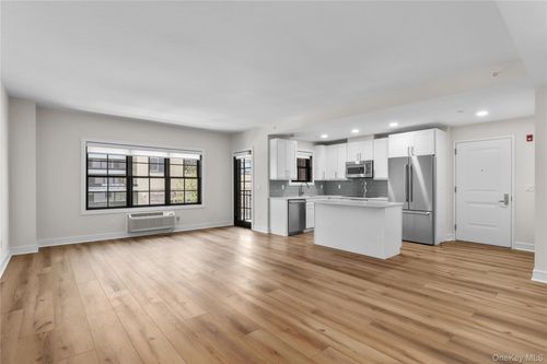 202-11 Purdy St, Harrison, NY, 10528-3877 | Card Image