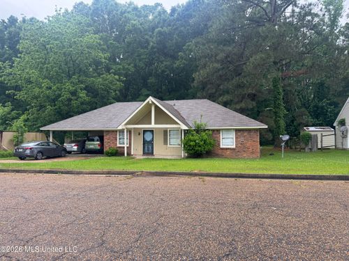 3927 Lost Lake Cir, Jackson, MS, 39212-5363 | Card Image