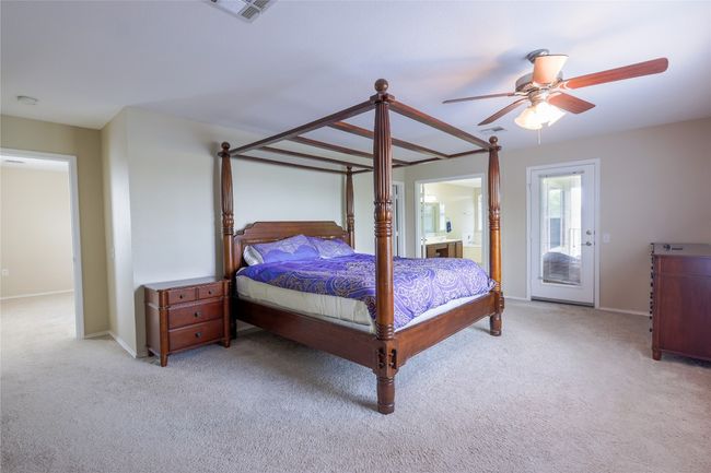Master Bedroom | Image 10