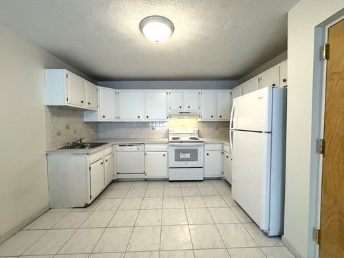 5-6 Mclean Pl, Wakefield, MA, 01880 | Card Image