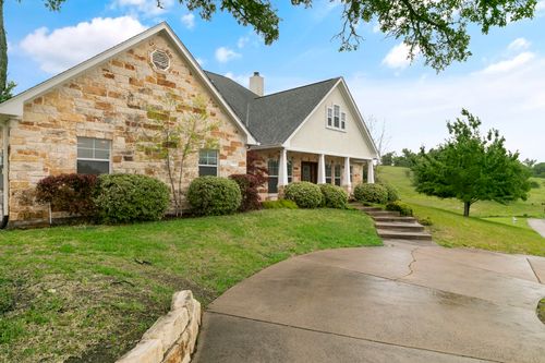 1903 Sarah Cv, Taylor, TX, 76574-1231 | Card Image