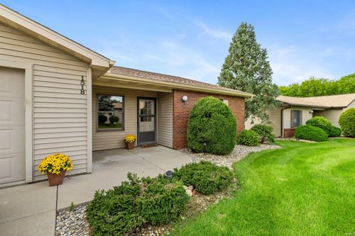 1518 E Kammerer Rd, Kendallville, IN, 46755-2985 | Card Image