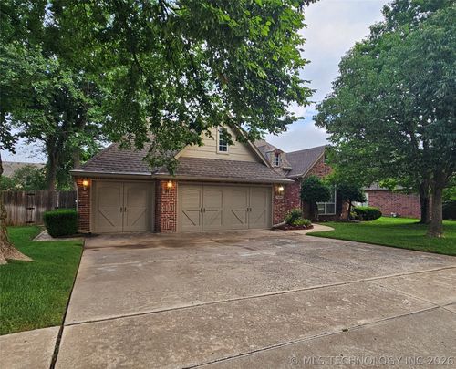 7404 Forest Ridge Blvd, Broken Arrow, OK, 74014-6982 | Card Image