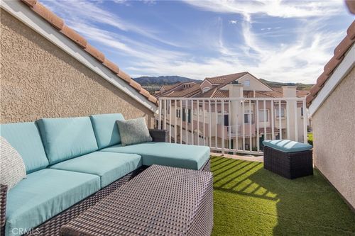 unit-61305-27006 Karns Ct, Canyon Country, CA, 91387-4972 | Card Image