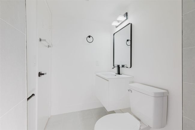 APT-205 - 7579 Nw 79 Th Ave, Condo with 2 bedrooms, 2 bathrooms and null parking in Tamarac FL | Image 13