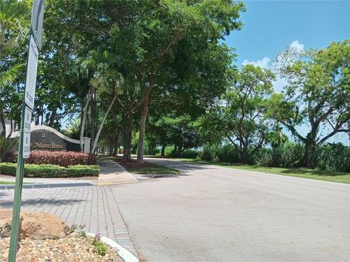 10331 Sw 164th Ct, Miami, FL, 33196-1090 | Card Image