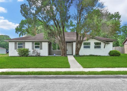 5703 Oakham Street, Houston, TX, 77085 | Card Image