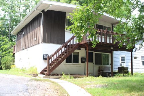 1321 Pontiac Trl, Ann Arbor, MI, 48105-1754 | Card Image