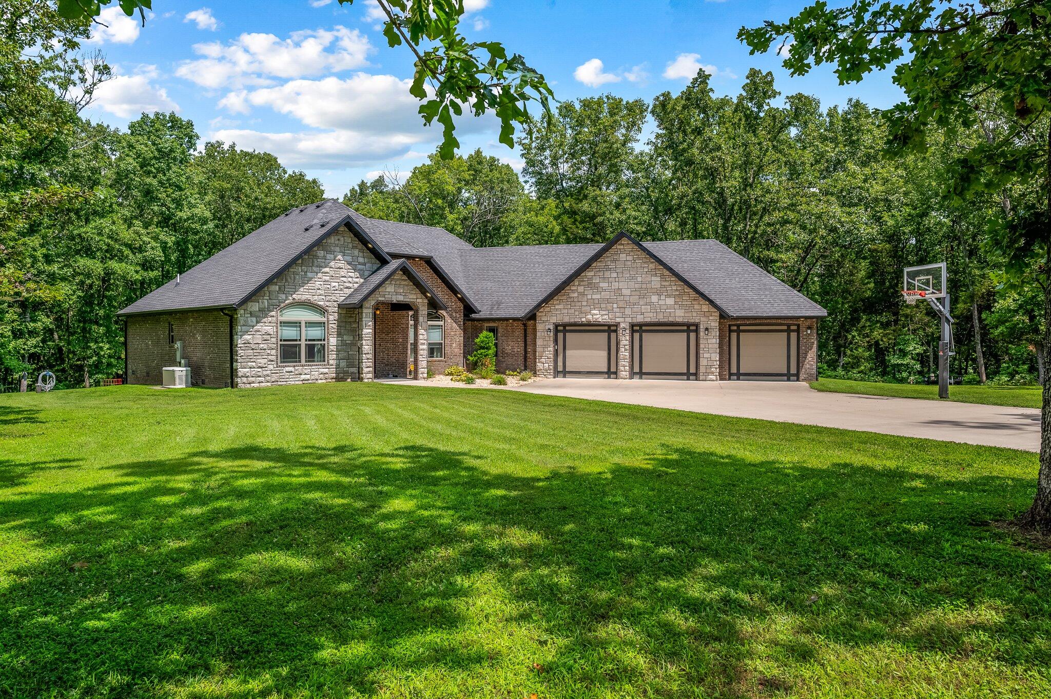 Dartmoore Dr, Rogersville, MO 65742
