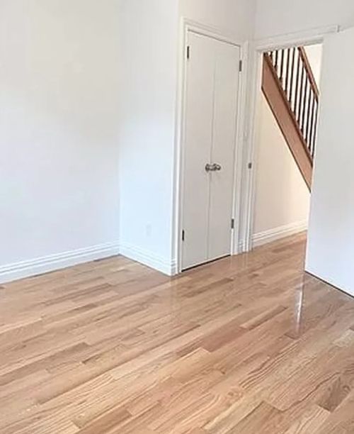4dph-417 3rd Ave, New York, NY, 10016-8174 | Card Image