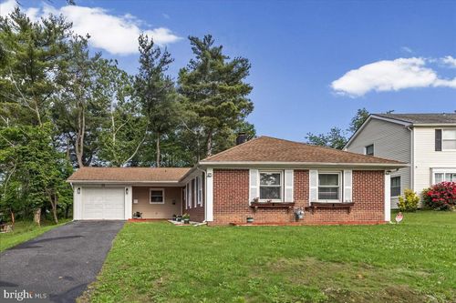 52 Pinafore Ln, Willingboro, NJ, 08046-2607 | Card Image