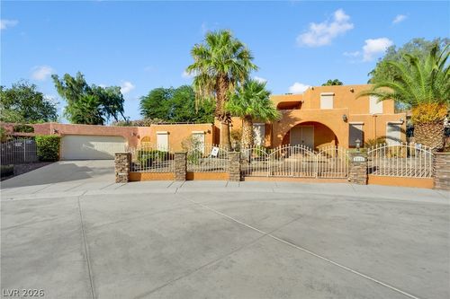 2631 S Buffalo Dr, Las Vegas, NV, 89117-2915 | Card Image