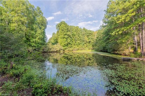 100 Thompson Ridge Cir, Ferrum, VA, 24088-3420 | Card Image