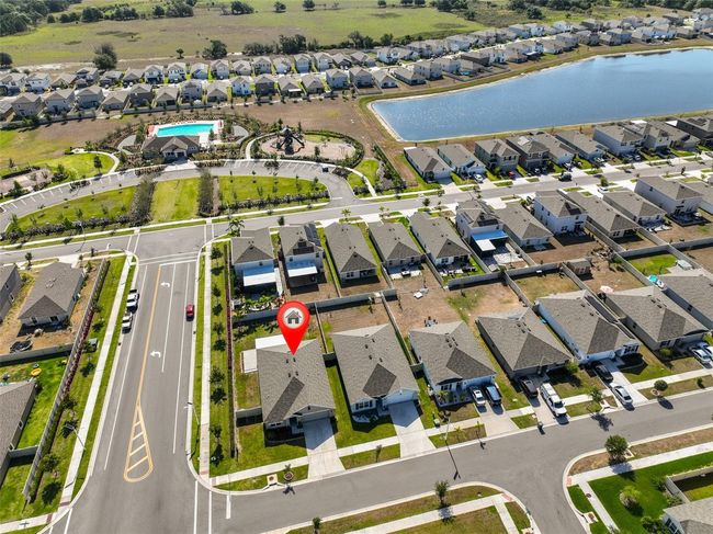 16704 Sunburst Lake St, House other with 3 bedrooms, 2 bathrooms and null parking in WIMAUMA FL | Image 39