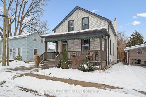 17 Ball St, Paris, ON, N3L1W8 | Card Image