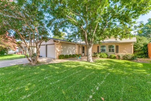 920 Wateka Way, Richardson, TX, 75080-4015 | Card Image
