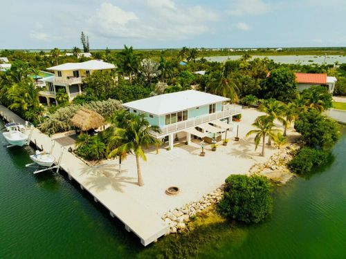 17023 Allamanda Drive West, Sugarloaf Key, FL, 33042 | Card Image