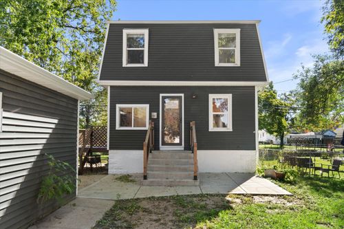 3721 E Birchwood Ave, Cudahy, WI, 53110-2703 | Card Image