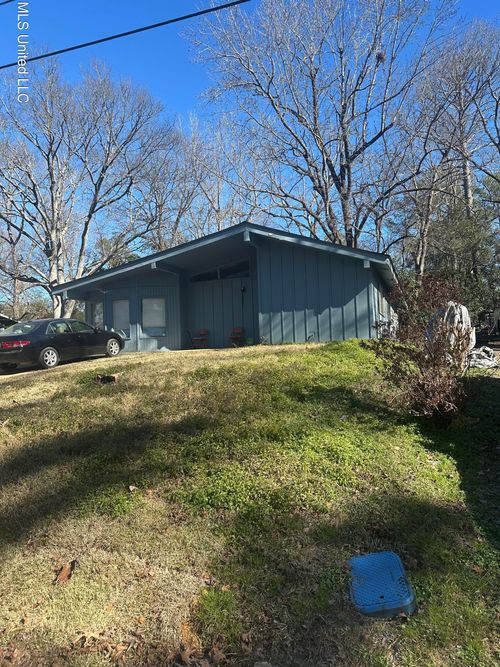 3028 Marwood Dr, Jackson, MS, 39212-4030 | Card Image