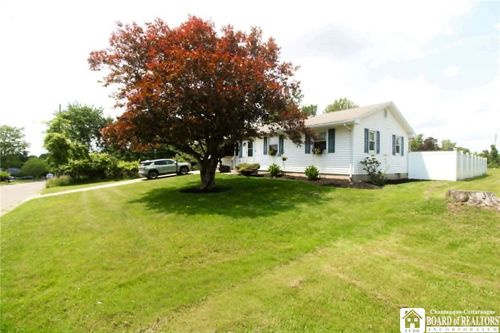 55 Vinnie St, Jamestown, NY, 14701-7331 | Card Image