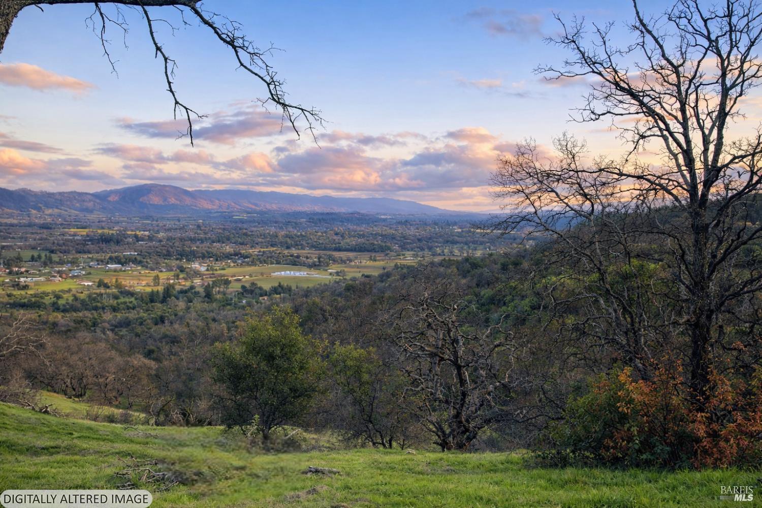 Land in Redwood Valley